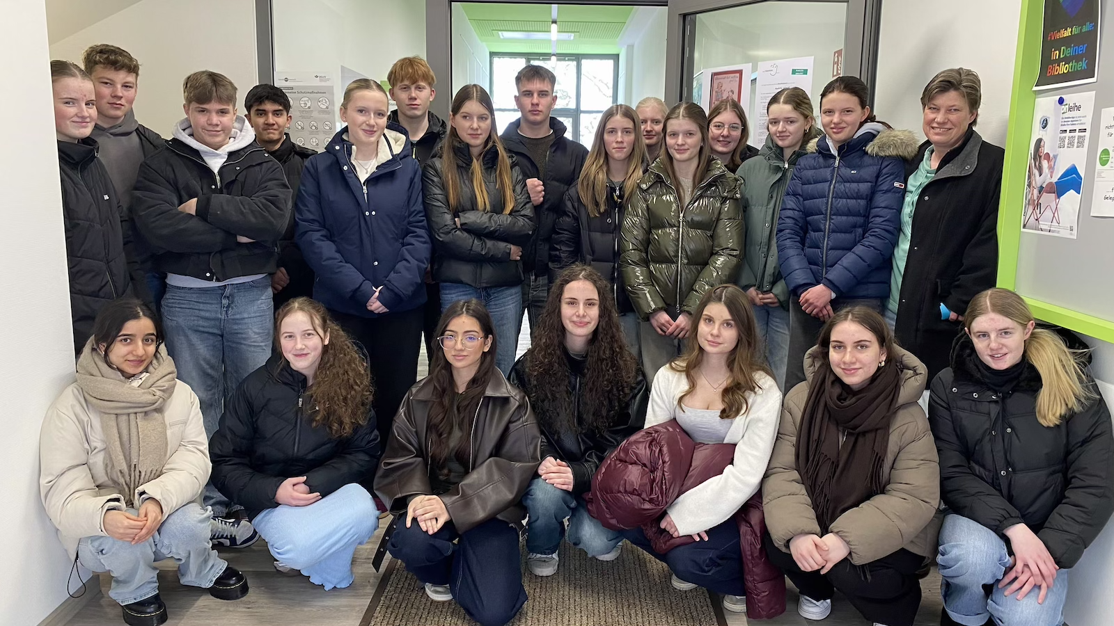 Afrika-Ausstellung des Städtischen Gymnasiums Steinheim in der Stadtbücherei Steinheim